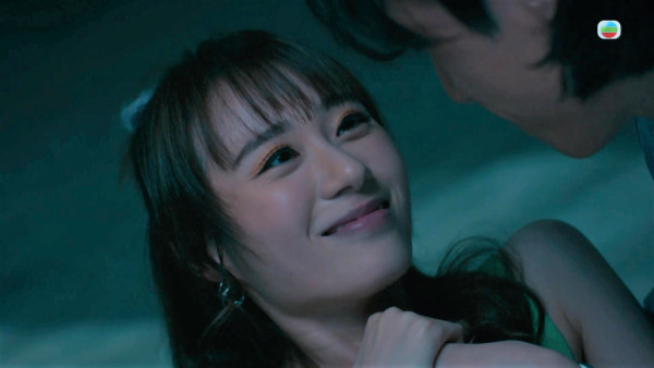 死有对证剧情｜王菲黑化演拜金女背叛马贯东！转头激吻黄俊豪“派帽”践踏尊严