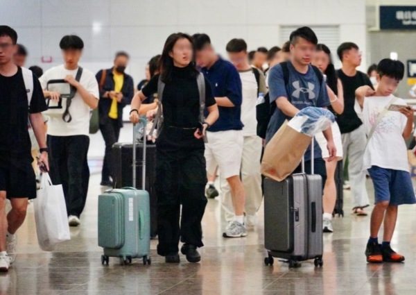 港人北上消费热潮突降温？网友列3大劝退主因回归理性消费：1.物价比香港贵