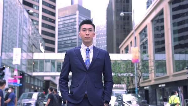 34歲前新聞男主播宣佈婚期！與未婚夫飛加拿大註冊 坦蕩呼籲勿再稱「同性密友」