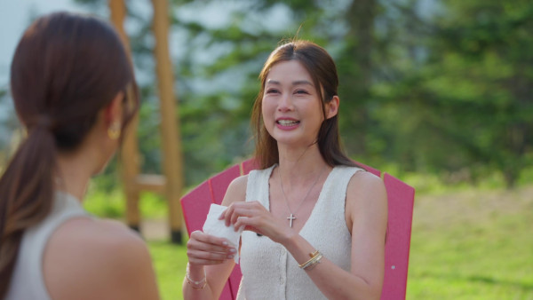 岑丽香首度公开老公浪漫求婚经过！结婚10年回味曲折惊喜：怎知吃完就走