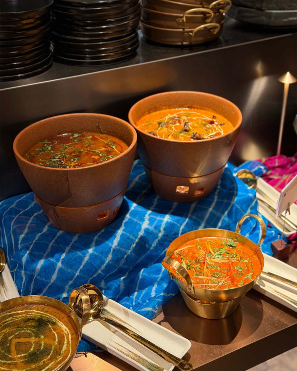 中環美食｜Punjab Warriors推全新平日自助午餐！$158任食高質印度咖哩/即製烤餅/無限飲Mango Lassi