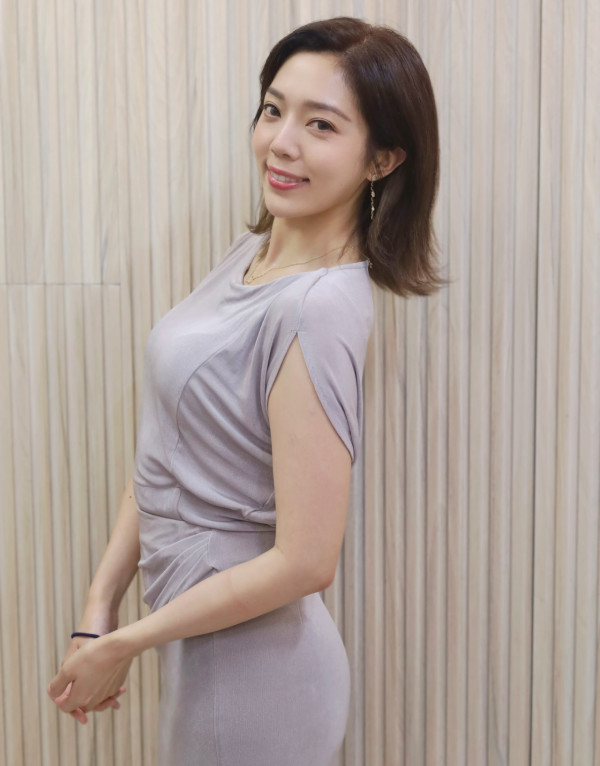 39歲女藝人離婚半年無預警公開新戀情！新歡猛料身份曝光富三代身家逾30億