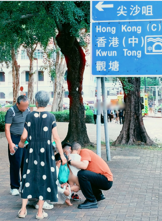 十一黃金周遍地「黃金流水」！網民揭衞生亂象 直擊多區幼童隨街大小便：搞到全港烏煙瘴氣