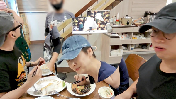 试真D呀｜江美仪踩入高雄米其林小店遭无情拒绝 餐牌标明“高级难吃”照样试伏