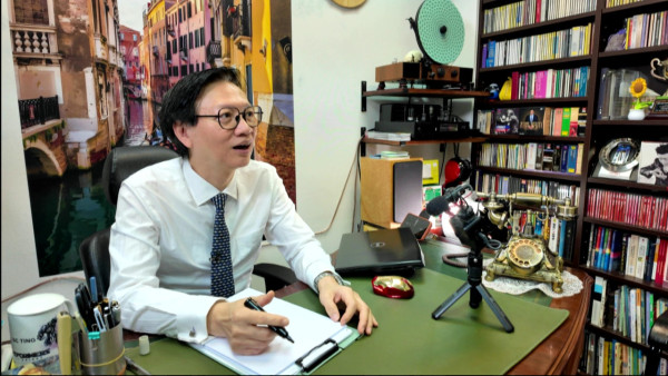 精神科医生丁锡全逆袭成医之路 行医初期无心之失愧疚至今：你想人好都可能杀死人