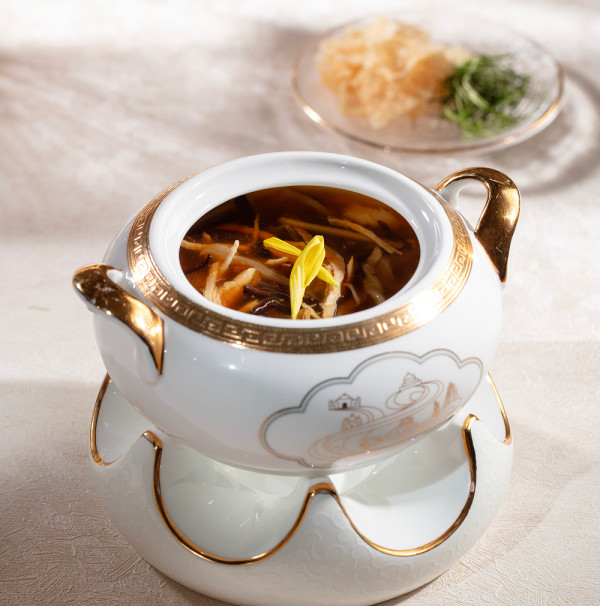 帝京酒店帝京軒「秋菊蟹宴」：六両清蒸江蘇大閘蟹、黑魚籽蟹粉小籠包 秋日嚐鮮好滋味