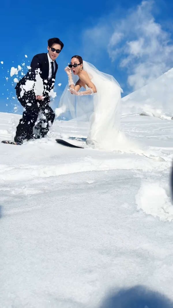 MIRROR成员Stanley婚期曝光东南亚婚礼！公开冰天雪地婚照极梦幻高呼“我爱你”