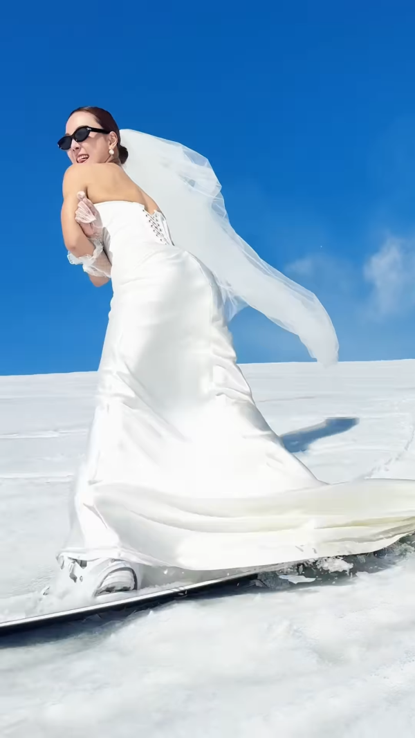 MIRROR成员Stanley婚期曝光东南亚婚礼！公开冰天雪地婚照极梦幻高呼“我爱你”