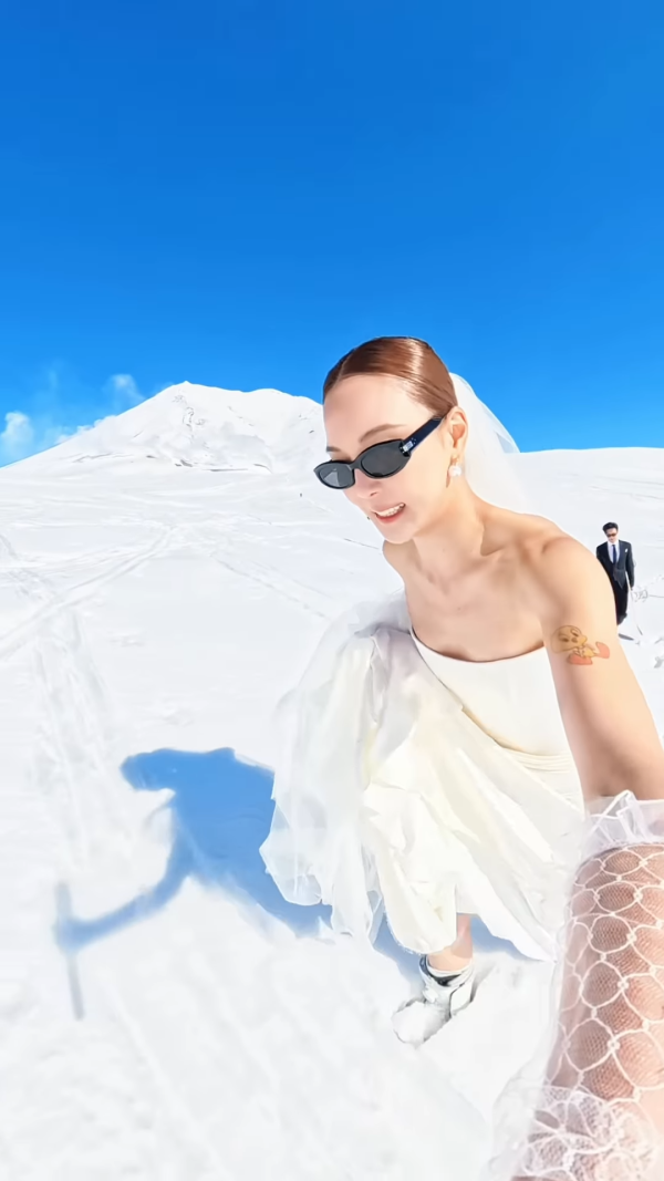 MIRROR成员Stanley婚期曝光东南亚婚礼！公开冰天雪地婚照极梦幻高呼“我爱你”