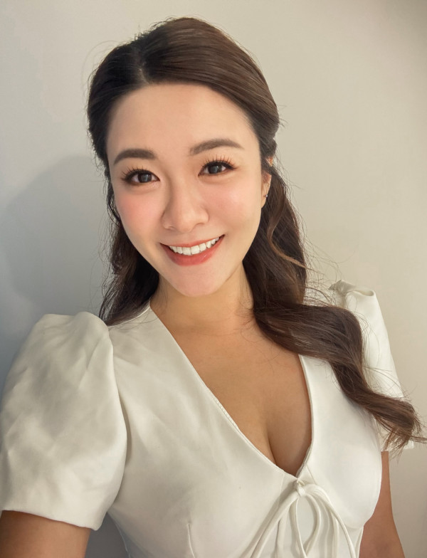 江嘉敏性感谷胸入馬場瘋狂跳動！旁人反應成焦點 波濤洶湧躋身上流惹網民兩極反應