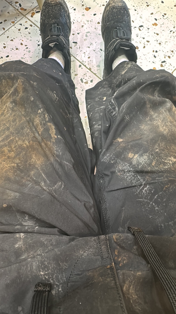 前TVB男艺人无剧拍兼职打零工做搬运！自曝放下身段转行学木工：马死落地行