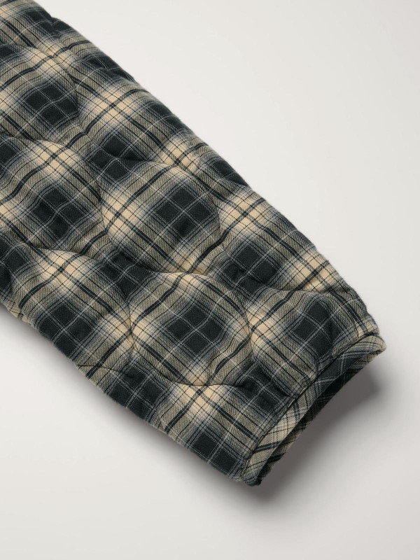 GU$399外套似病人服？网友笑称像出院 立即看4大正确搭法秒变日系