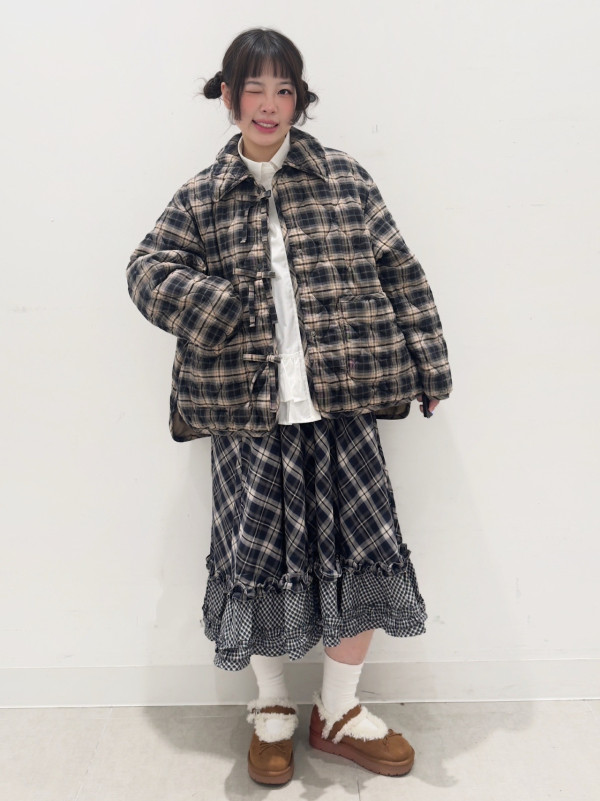 GU$399外套似病人服？网友笑称像出院 立即看4大正确搭法秒变日系