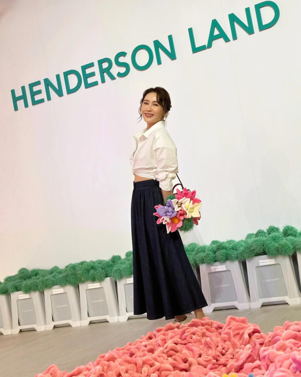 黎姿55岁庆生惊喜晒与胞弟黎婴合照！姐弟情深温馨同框 最强姐姐一直不离不弃