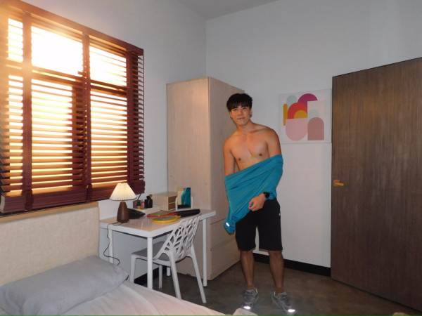 三代同糖预告|廖家爵半裸晒肌“肉体引蚊”!自爆为指除蚊戏地狱式节食两星期