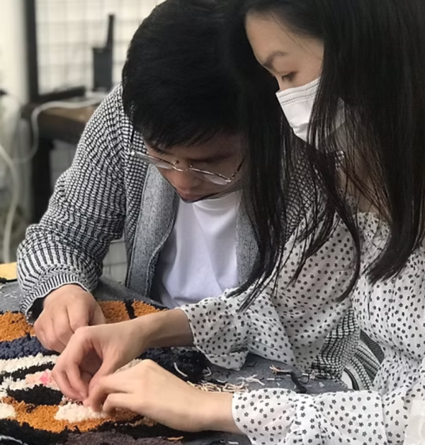 手作班房Tufting簇绒地毯工作坊,DIY专属宠物地毯/靠枕/毛毯布袋(图片来源:手作班房)