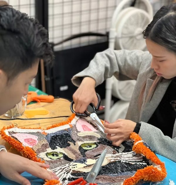 手作班房Tufting簇绒地毯工作坊,DIY专属宠物地毯/靠枕/毛毯布袋(图片来源:手作班房)