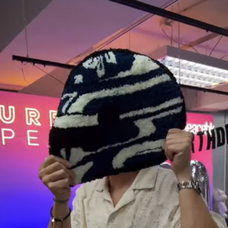 URBANPEACE 首创无重力Tufting工作坊,不限时/宠物友善/波波池打卡位(图片来源:IG@urbanpeacehk)