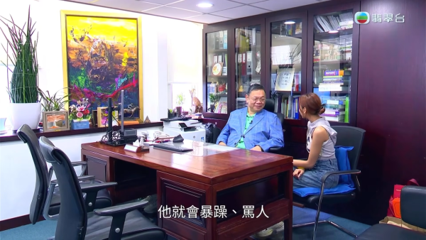 大围“火爆姐”人肉挡车被强制送院！风波大逆转悲惨身世曝光 昔日闺蜜揭停药失控真相