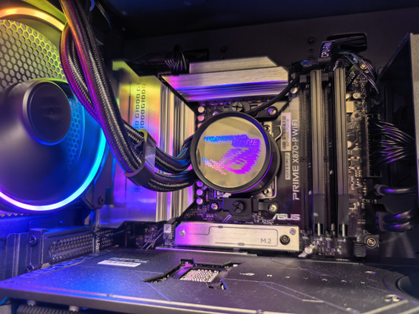 ROG G1000 實測：全球首創 AniMe Holo 3D 全息投影　HK$66,998 電競主機值唔值？