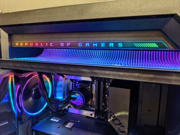 ROG G1000 實測：全球首創 AniMe Holo 3D 全息投影　HK$66,998 電競主機值唔值？