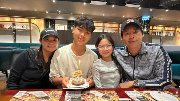 徐榮細女包包11歲生日暴風成長！近照曝光由愛回家BB蛻變美少女 曾入讀韓國偶像學院