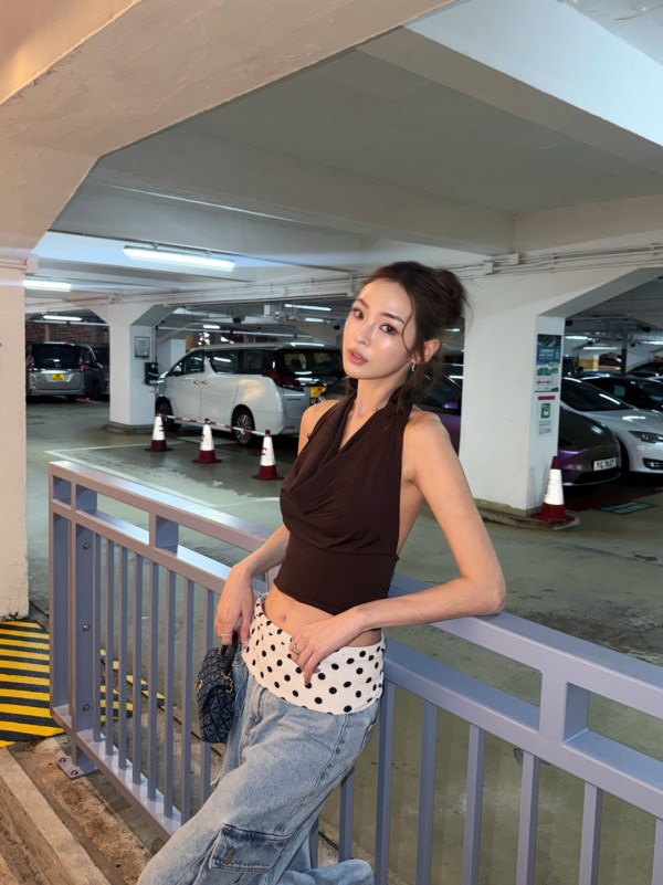 陳楨怡激罕解鎖比堅尼晒性感泳衣照！九頭身黃金比例極度火辣！網民狂讚零贅肉