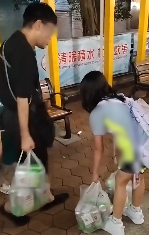 屯門女童孭爛書包獨扛20罐啤酒！繼父冷眼罵「廢人」惹眾怒  事後稱為「訓練肌肉」無虐兒