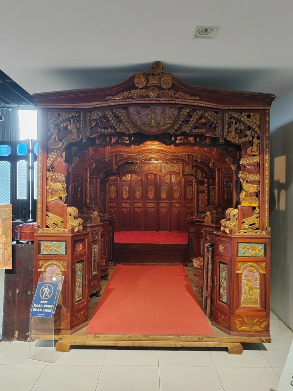 圖片來源:小紅書@小鹿叁金 親子必去!佛山睡眠博物館免費參觀!古董床/夢境迷宮、顛倒空間沉浸式體驗