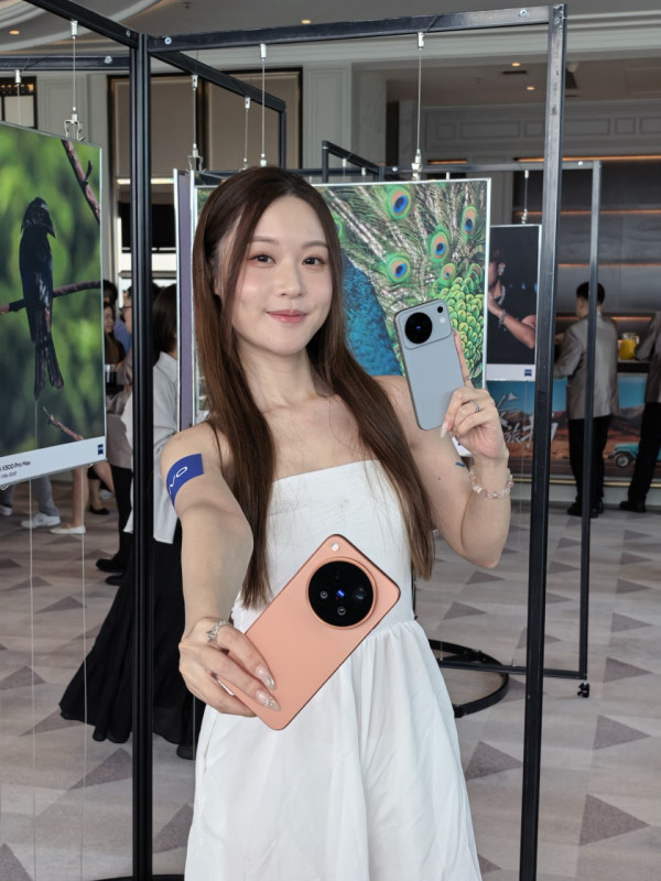 vivo X500 Pro Max香港登場！蔡司LOFIC 17EV主攝加2億像素APO長焦　X Fold6同場亮相