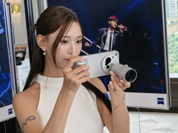 vivo X500 Pro Max香港登場！蔡司LOFIC 17EV主攝加2億像素APO長焦　X Fold6同場亮相