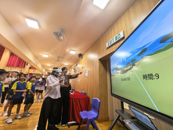 結合AI與VR賦能基層學童 「中銀人壽小財智編程師計劃」啟動全人發展