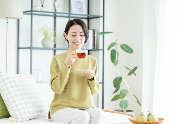 再忙也要抽空做深呼吸、飲杯茶，讓腦神經好好休息充電
