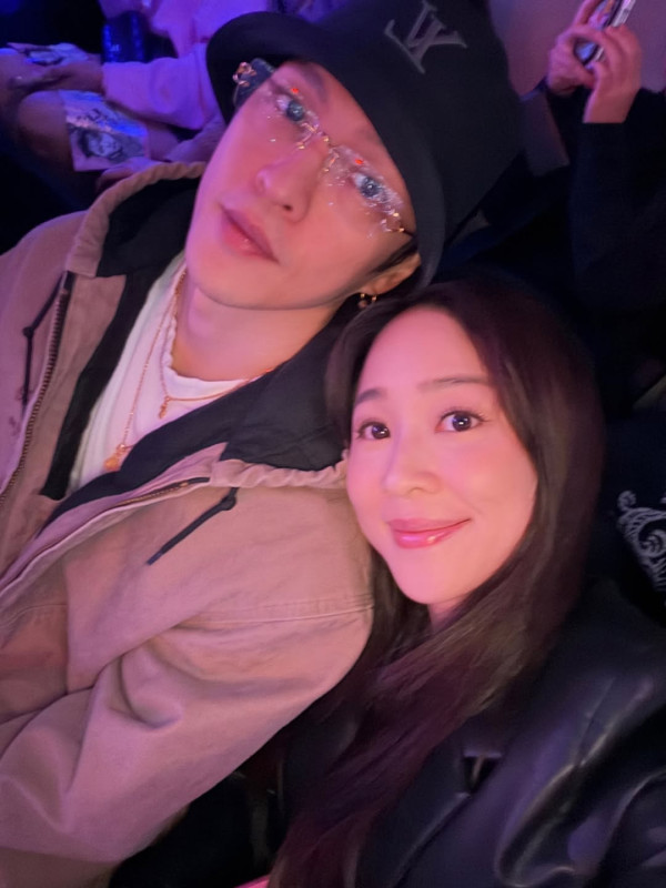 GEM邓紫棋男友Mark魏俊杰背景猛料!外公富三代身家雄厚+亲妹前《东张》女神