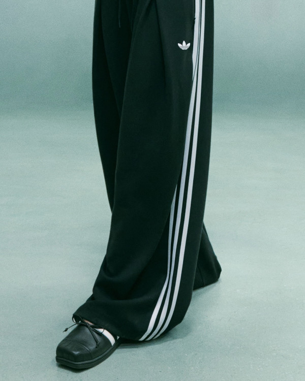 Mary Jane運動鞋推薦｜Adidas Originals by Jennie Superstar SQ 芭蕾舞鞋 
