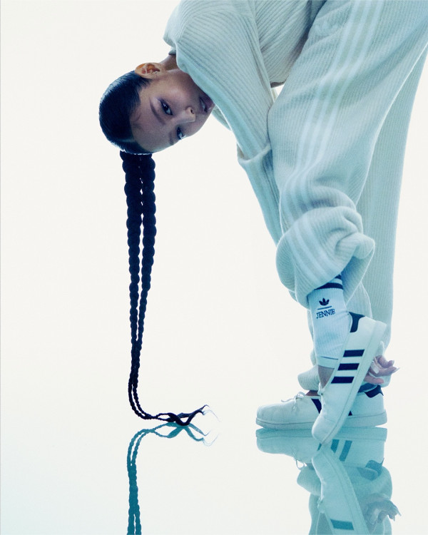 Mary Jane運動鞋推薦｜Adidas Originals by Jennie Superstar SQ 芭蕾舞鞋 