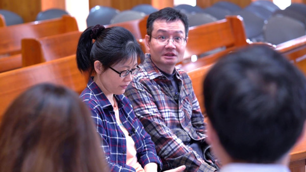 台南外科名医蔡伯羌过劳失智！生病醒来第一个忘记妻子 妻不离不弃照顾17年