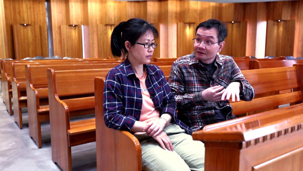 台南外科名医蔡伯羌过劳失智！生病醒来第一个忘记妻子 妻不离不弃照顾17年