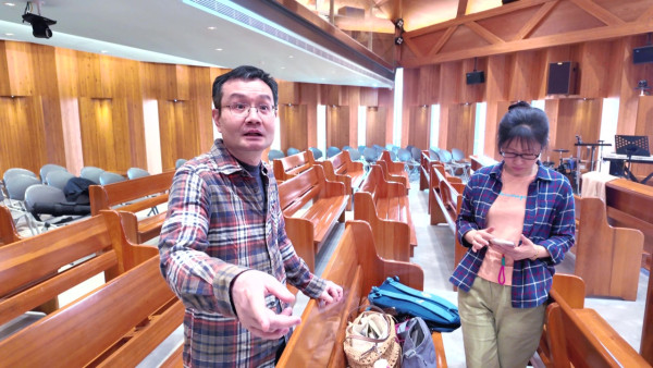 台南外科名医蔡伯羌过劳失智！生病醒来第一个忘记妻子 妻不离不弃照顾17年