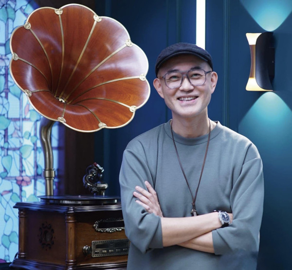 周國豐沉痛貼黑白照公布丁母憂 撰文悼念亡母最後道別︰請你再叫我一聲