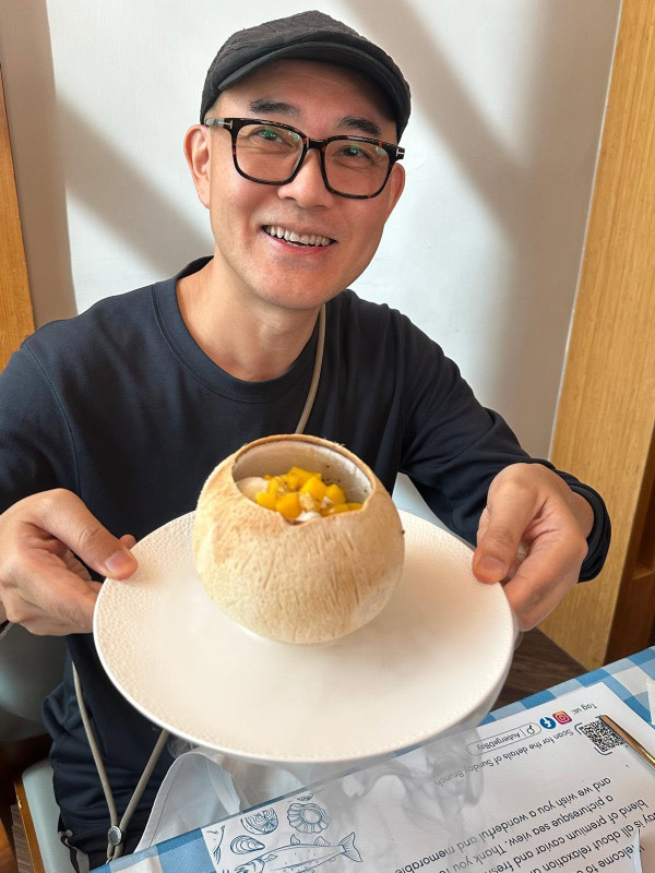 周國豐沉痛貼黑白照公布丁母憂 撰文悼念亡母最後道別︰請你再叫我一聲