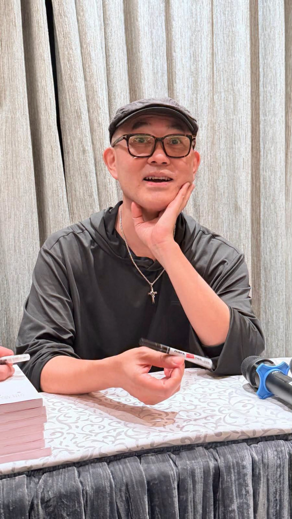 周國豐沉痛貼黑白照公布丁母憂 撰文悼念亡母最後道別︰請你再叫我一聲