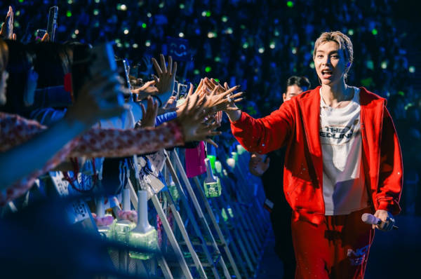 NCT 127啟德演唱會｜《THE REDLINE》香港場完滿舉行！啟德體藝館坐無虛席 成員大晒廣東話