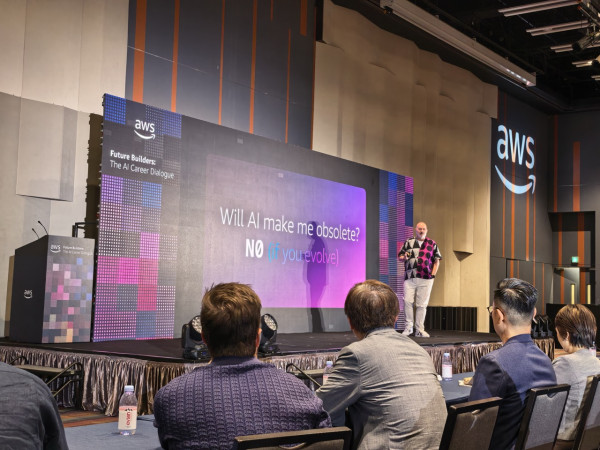 AWS 與科技園深化 JIC 合作 擴展 Talent Foundry 計劃為 500 學員提供生成式 AI 培訓及資源
