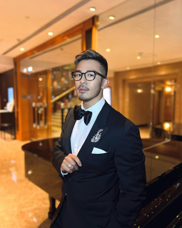 40歲男神點名爆料離巢前遭TVB高層痛罵！因一事爆紅卻被當面怒插：冇監製會再用你