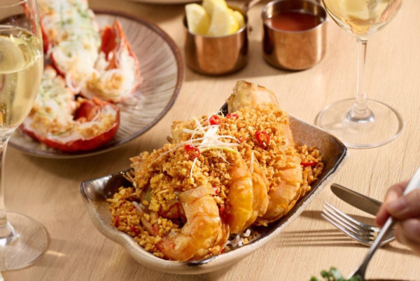 尖沙咀朗廷酒店自助餐低至$120/位！2.5小時任食長腳蟹/威靈頓牛柳/炸生蠔/避風塘豬手！