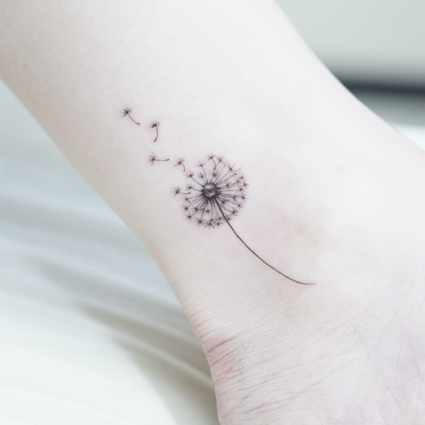 MINI TATTOO 香港紋身推薦（圖片來源︰IG@minitattoo_studio）