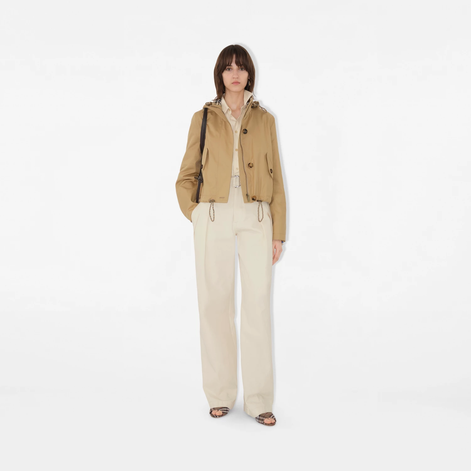 UNIQLO秋冬外套獲讚Burberry平替！3大推介必買 $199起入手 跣水布料、兼具機能性與設計感