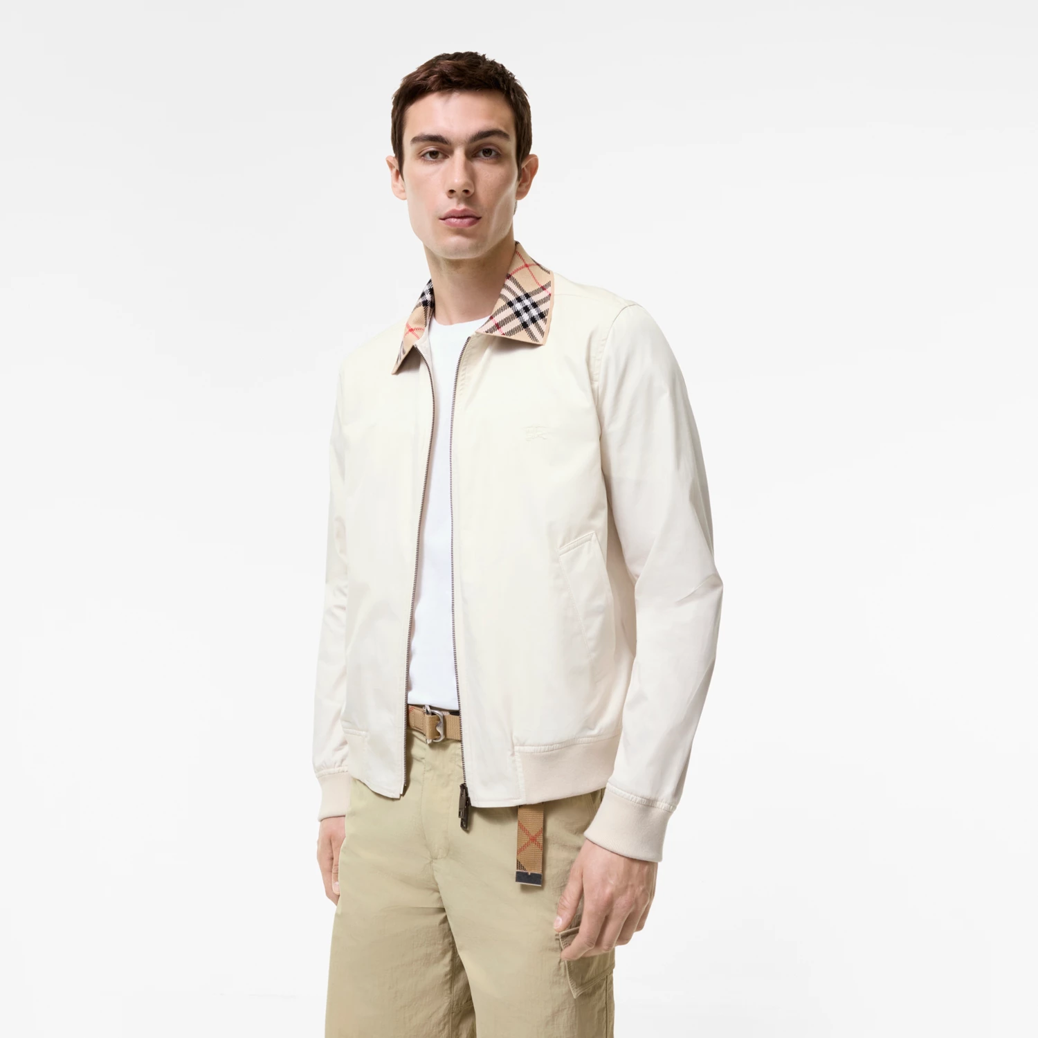 UNIQLO秋冬外套獲讚Burberry平替！3大推介必買 $199起入手 跣水布料、兼具機能性與設計感