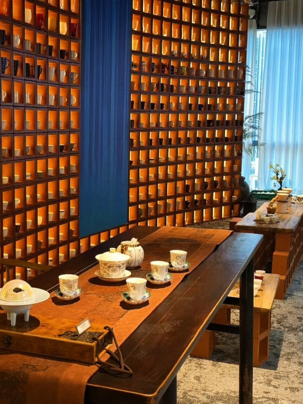 不用去景德鎮！深圳光明區陶瓷藝術展免費參觀 賞瓷/品茶/飲咖啡/手作一站式體驗 